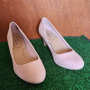 Size 8W drx comfort pumps